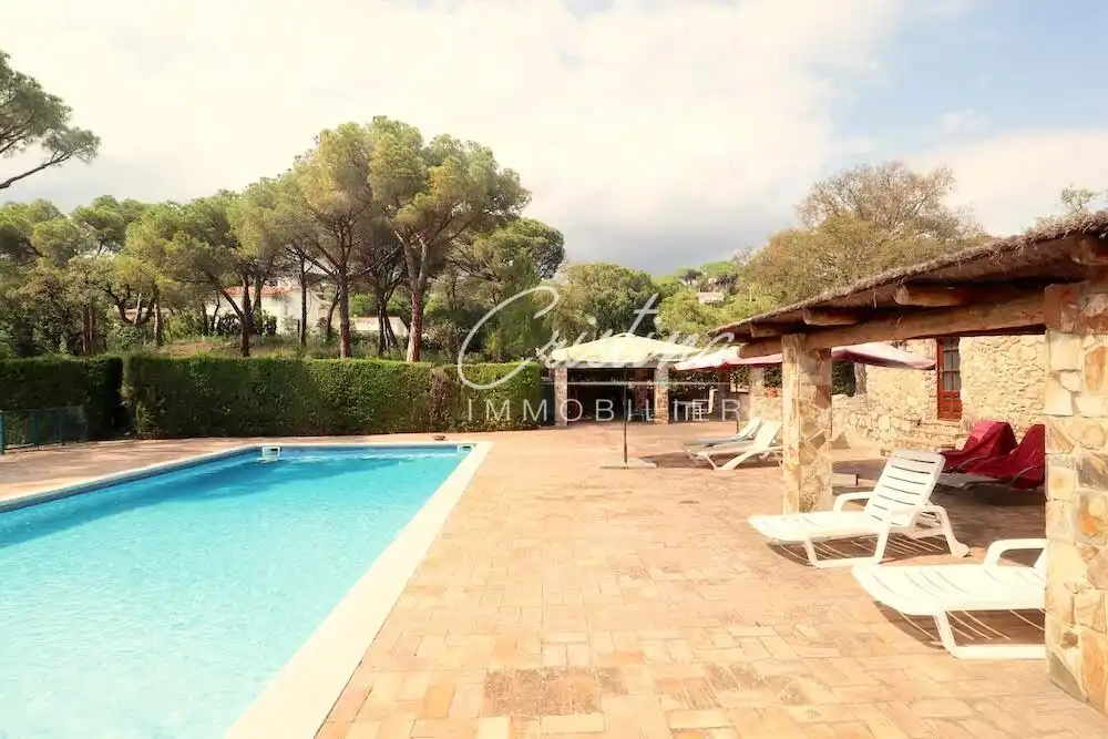 Schwimmbecken von Country house zum Verkauf in Santa Cristina d'Aro mit Heizung, Privatgarten und Schwimmbad