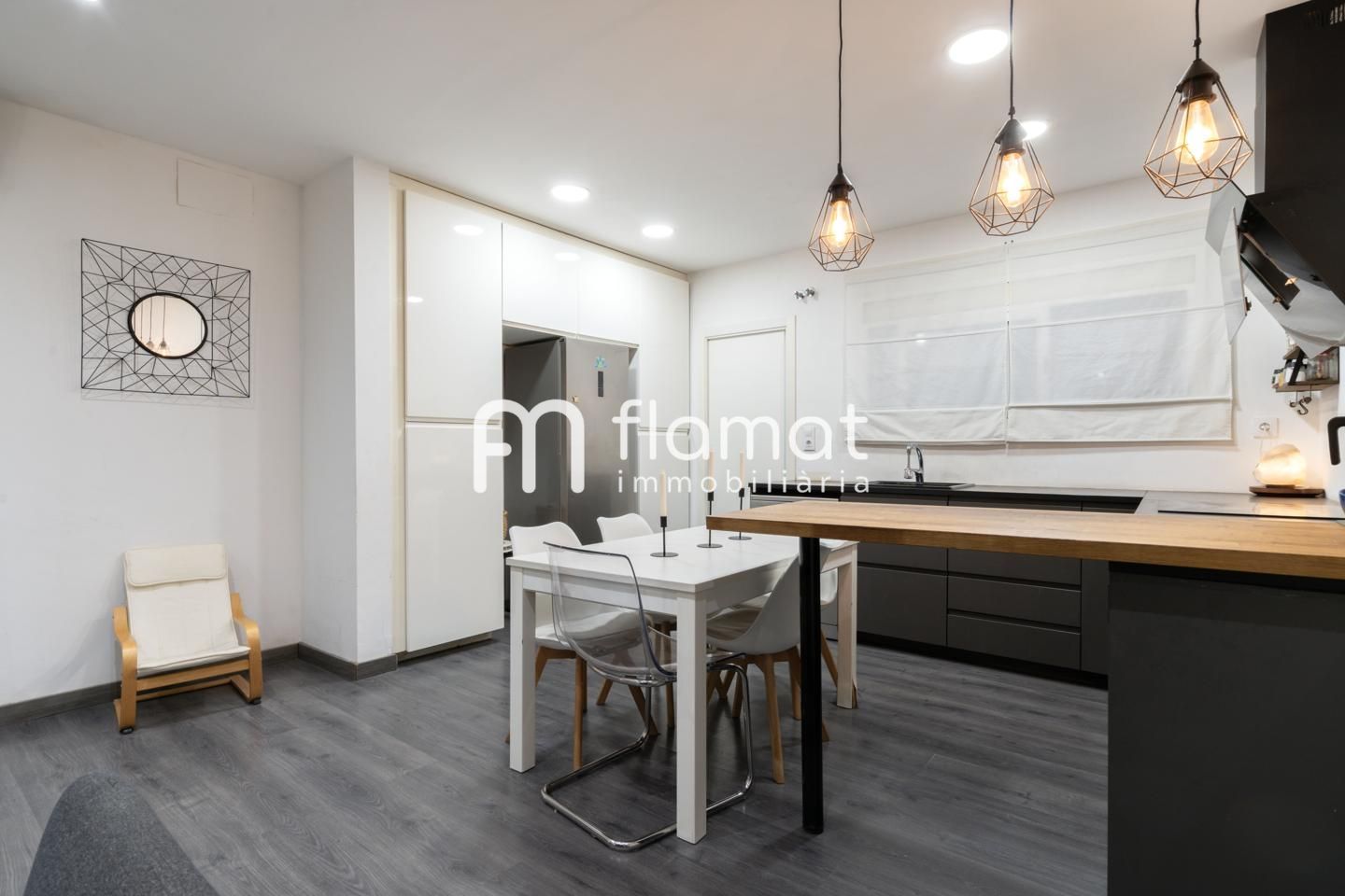 Cuina de Planta baixa en venda en Badalona amb Terrassa