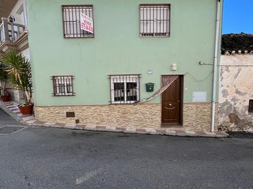 Casa en venta en Calle Granada 18