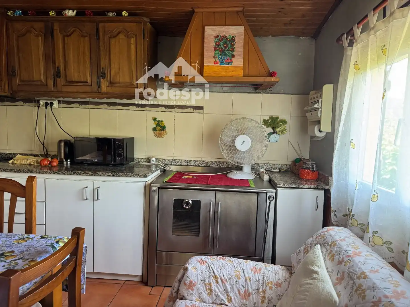 Cuina de Casa o xalet en venda en Arbo amb Moblat