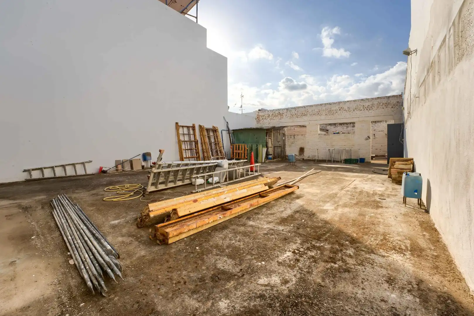 Außenansicht von Residential zum Verkauf in Olivares, Sevilla