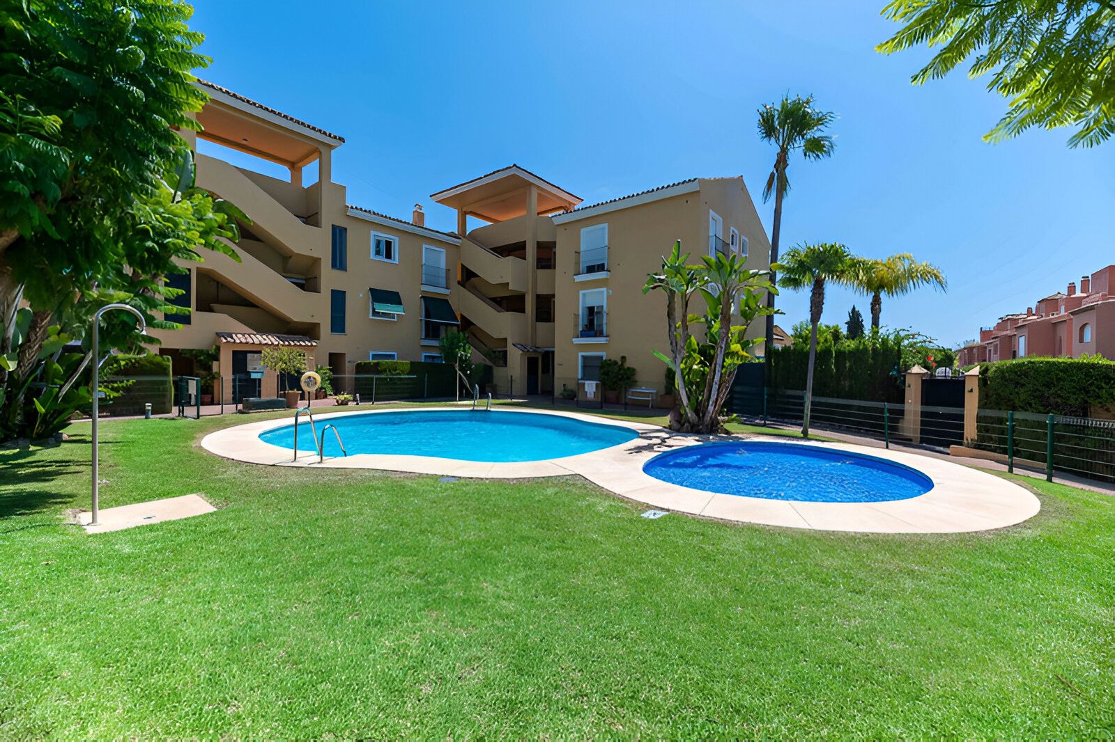 Apartamento en venta en Centro, Estepona Pueblo