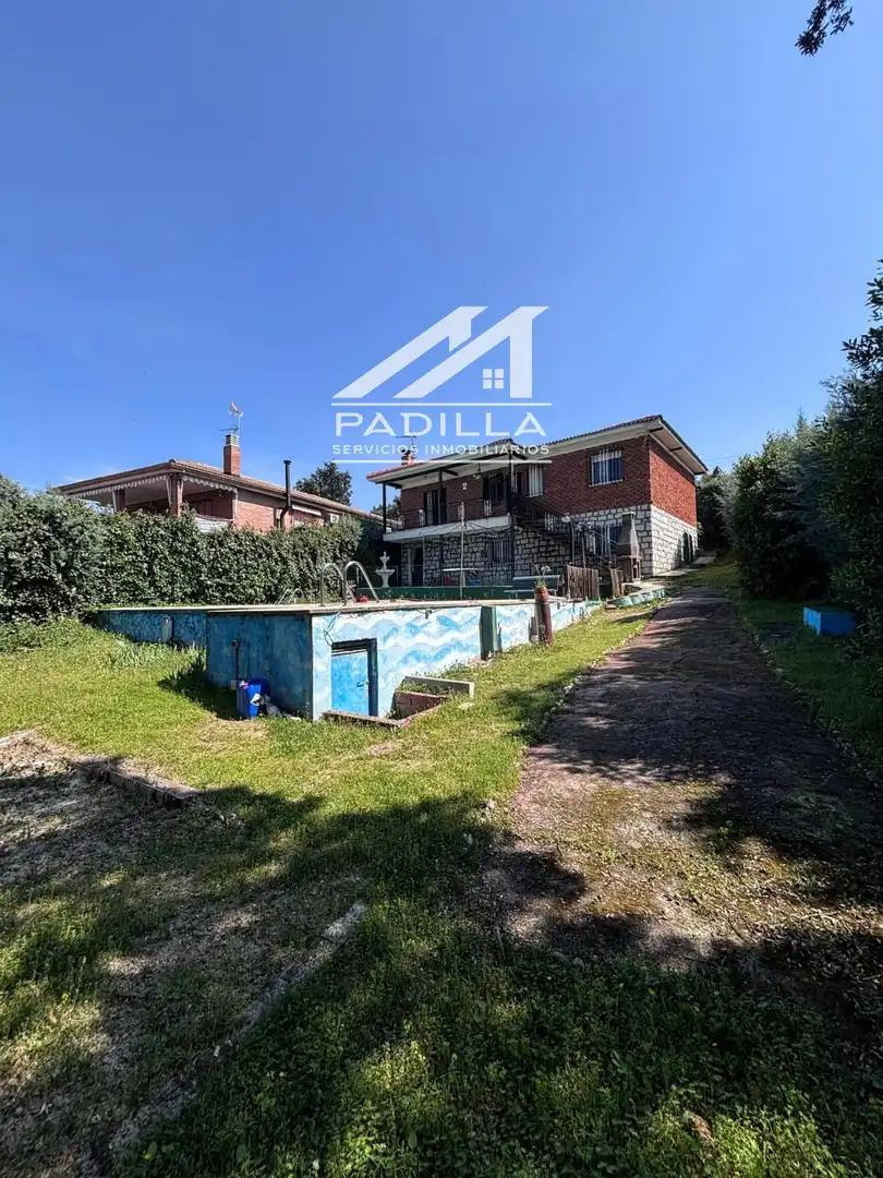 Vista exterior de Casa o chalet en venta en Santa Cruz del Retamar con Aire acondicionado, Calefacción y Terraza