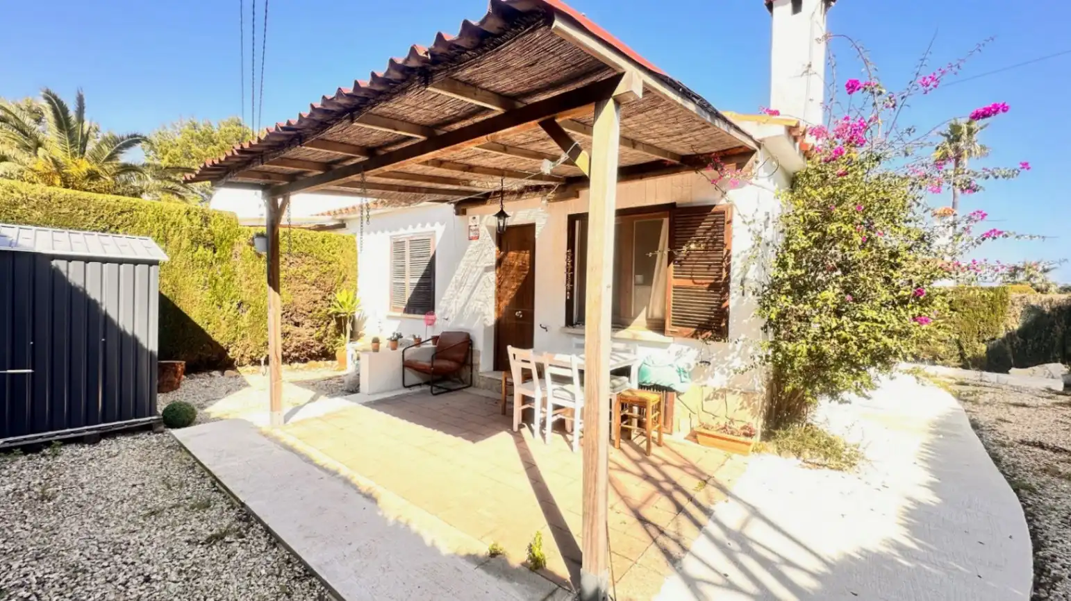 Detached homes for sale in El Montgó
