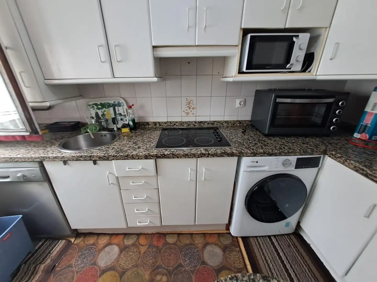 Cuina de Apartament en venda en Oviedo  amb Calefacció