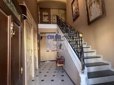 Casa amb balcó en venda a Martos