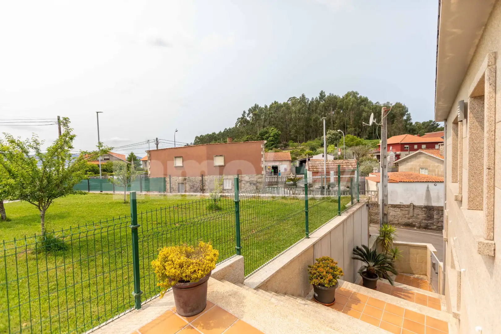 Vista exterior de Casa o chalet en venta en Sanxenxo con Calefacción, Jardín privado y Parquet