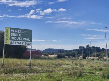 Industriegrundstück zum Verkauf in Narón, La Coruña, España