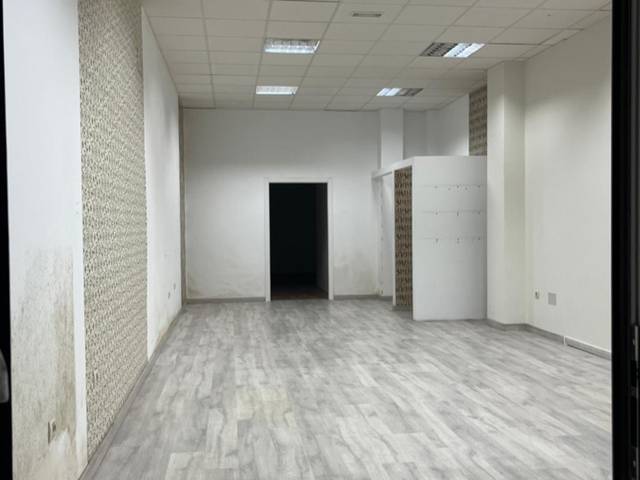 Local comercial en Alquiler en Avenida de la Diputación, 25 en Xove