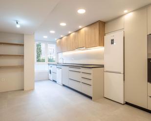 Kitchen of Apartment to rent in  Zaragoza Capital  with Air Conditioner, Heating and Private garden