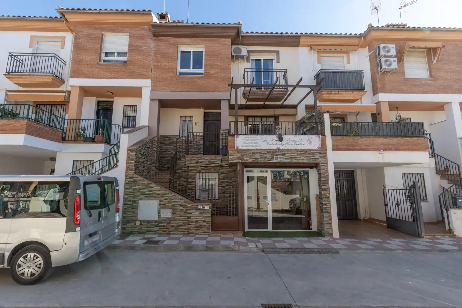 Exterior view of Houses for sale in Alfacar