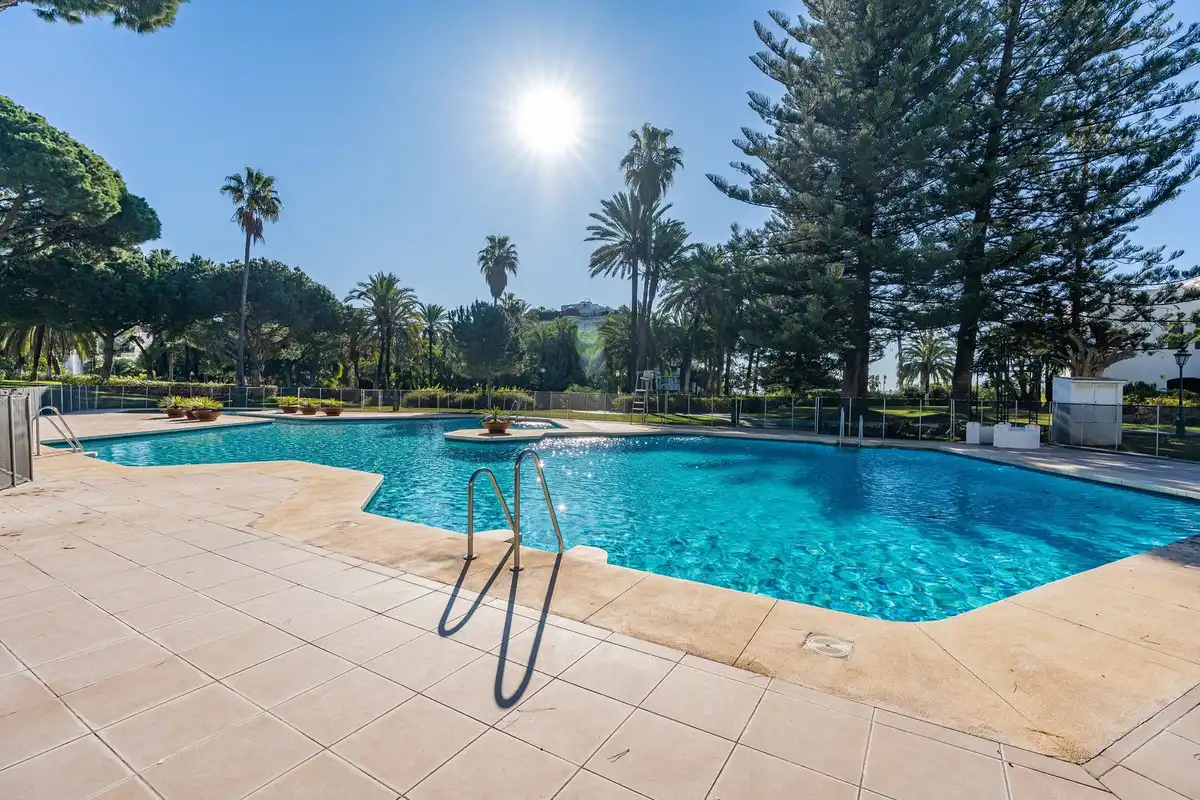 Apartment mit Pool zum Verkauf in Nueva Andalucía, imagen 6