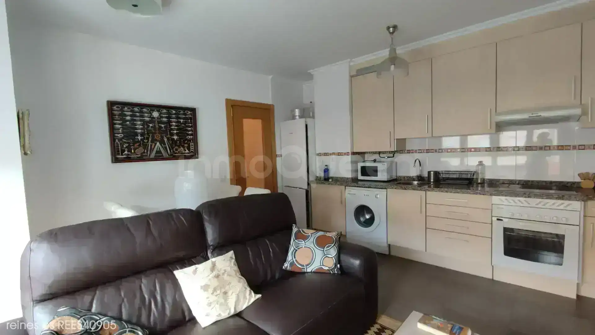 Living room of Flat for sale in Soto del Barco  with Heating and Furnished