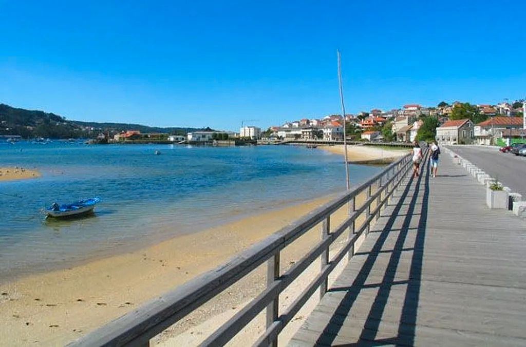 Exterior view of Flat for sale in Cangas   with Heating, Storage room and Furnished