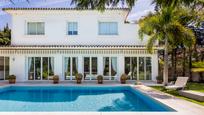 Swimming pool of House or chalet for sale in Marbella  with Air Conditioner, Terrace and Swimming Pool