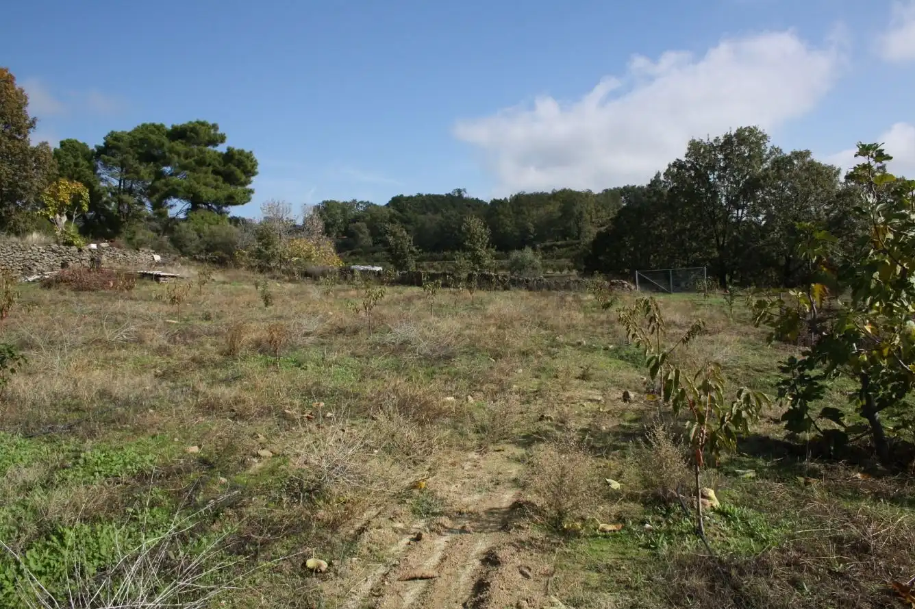 Finca rústica en venta en Torremenga con Jardín privado, Terraza y Amueblado