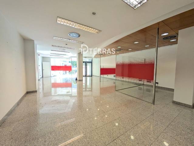 Local comercial en Alquiler en Eduardo Pondal, 66 en Zona Fernández Ladreda