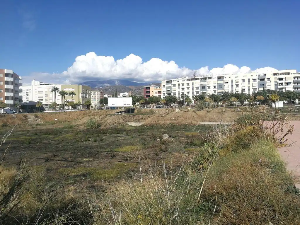 Residencial en venta en Aceituneros, Camino Viejo de Málaga
