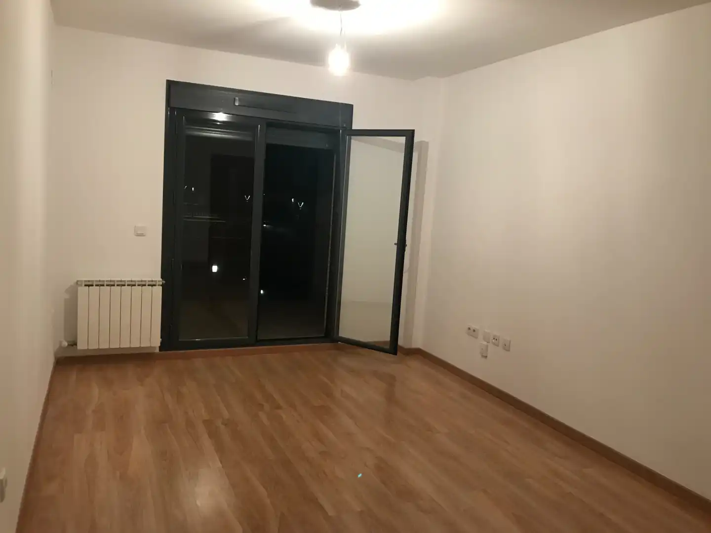 Schlafzimmer von Wohnung zur Miete in Maracena mit Heizung, Parkett und Terrasse