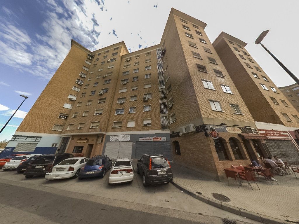 Vista exterior de Piso en venta en  Zaragoza Capital