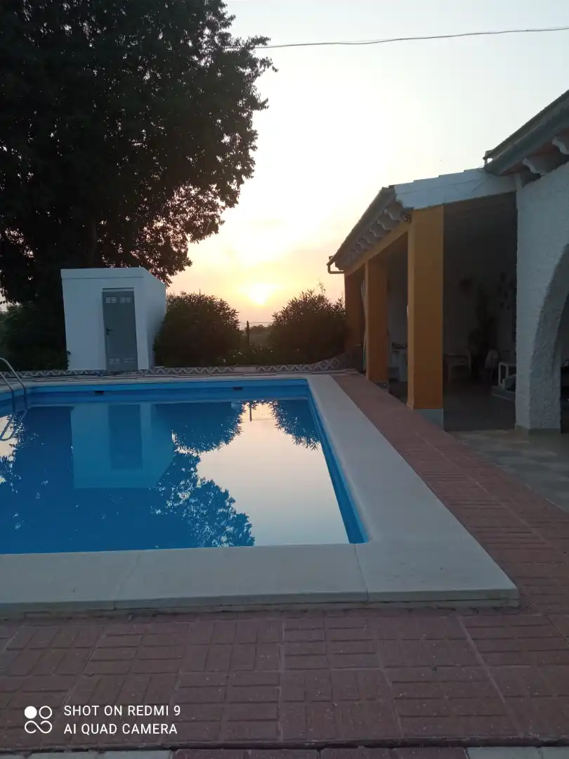 Piscina de Casa o chalet en venta en Lucena con Aire acondicionado, Jardín privado y Trastero