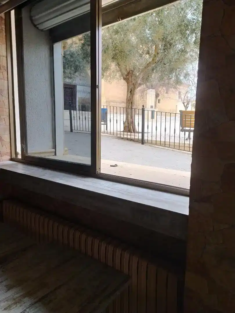 Exterior view of Commercial properties for rent in Mahora  with Air Conditioner