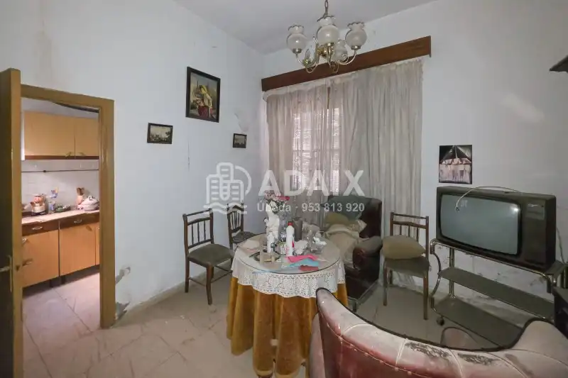 Living room of Houses for sale in Úbeda, Jaén