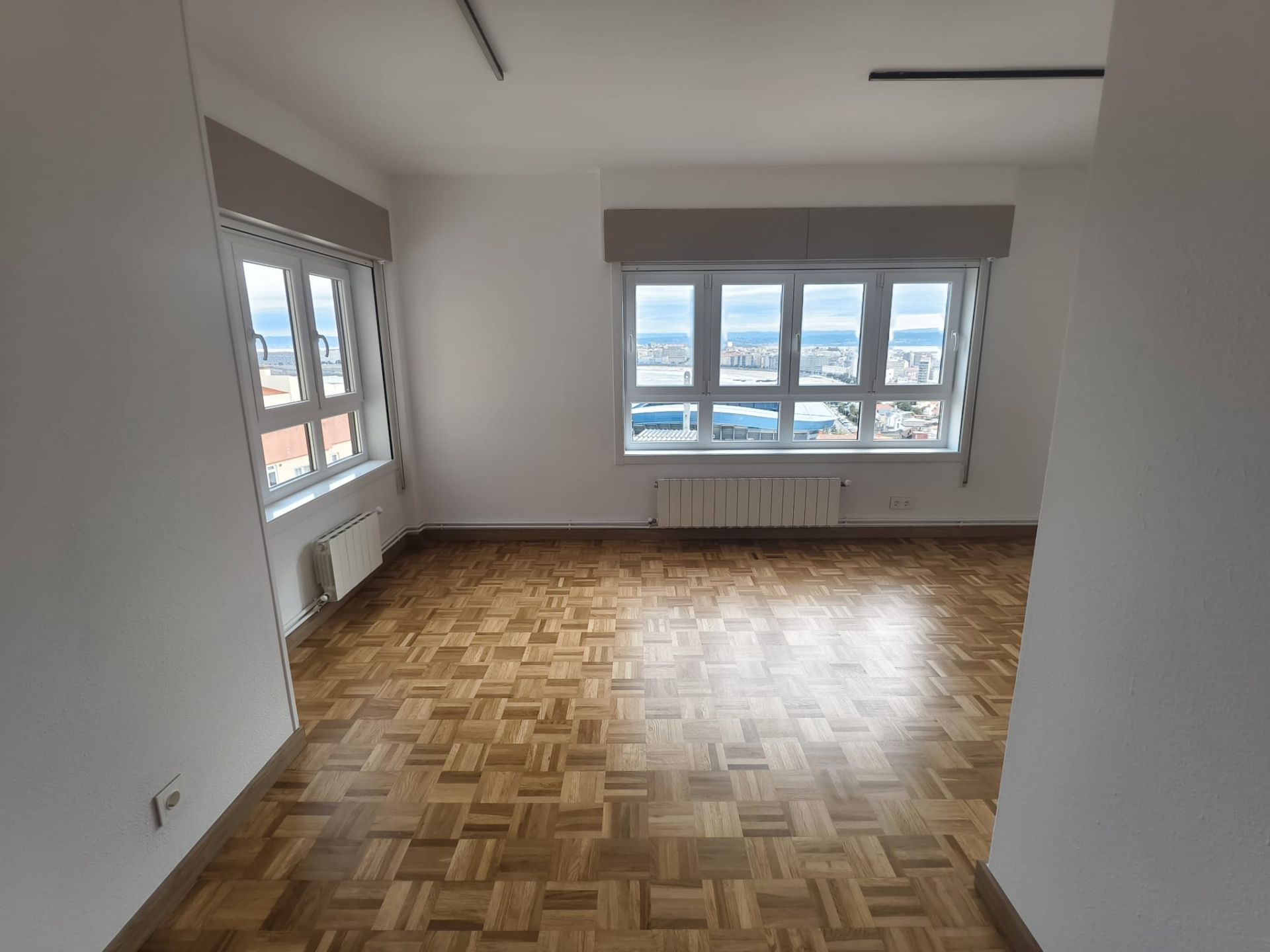 Bedroom of Flat to rent in A Coruña Capital   with Heating, Parquet flooring and Oven