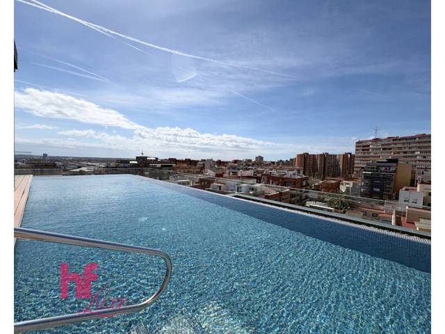 Piso en Venta en Calle jardins dels til·lers en Centre