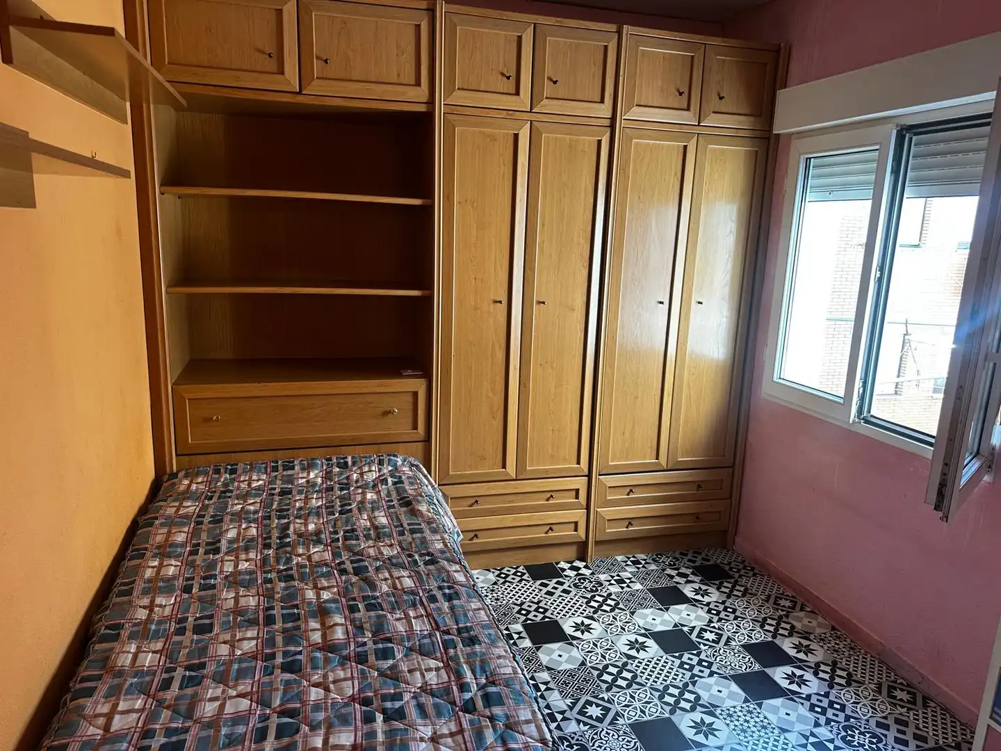 Schlafzimmer von Wohnung zum Verkauf in Gijón  mit Heizung, Möbliert und Alarm