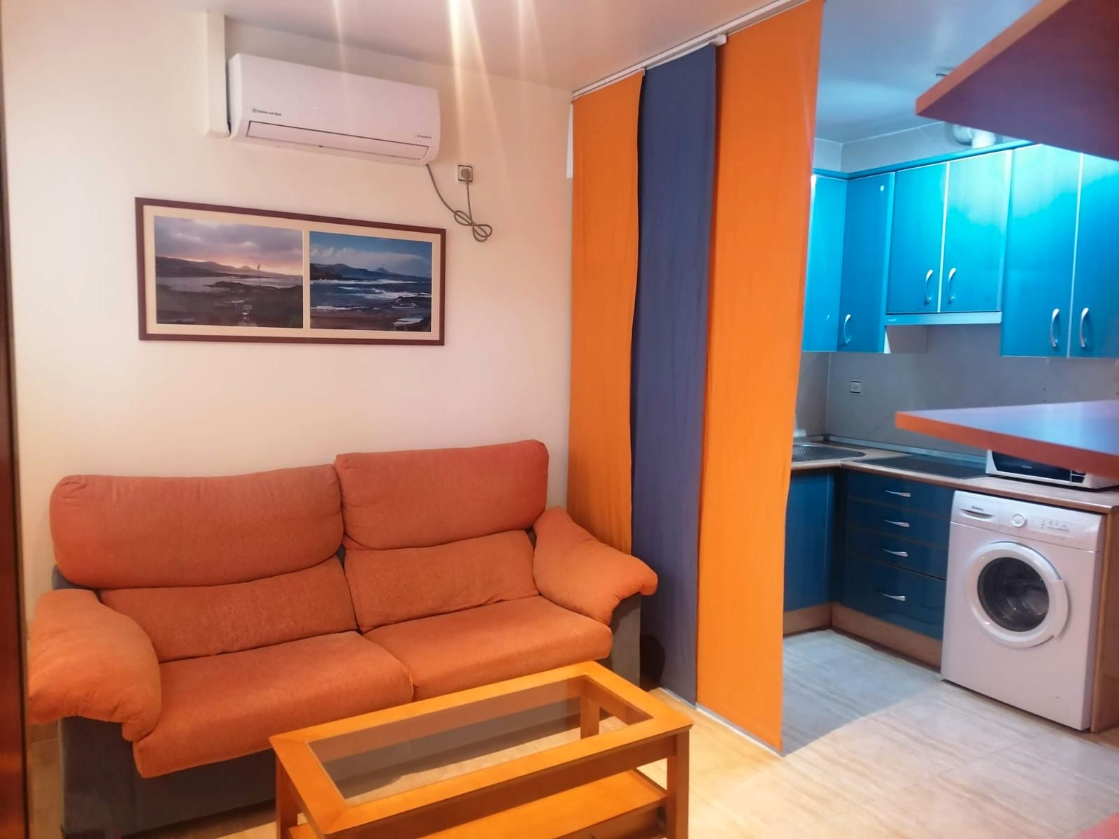 Sala d'estar de Pis en venda en Getafe amb Aire condicionat, Moblat i Forn
