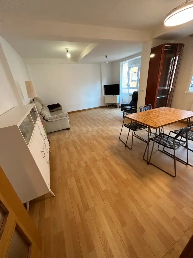 Wohnung zum Verkauf in Burgos mit Heizung und Möbliert