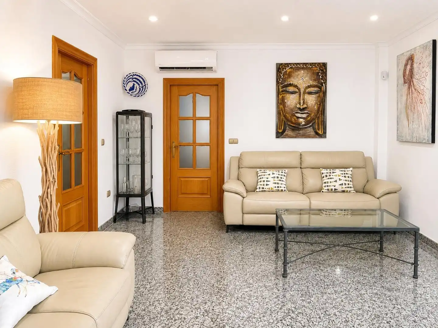 Sala d'estar de Casa o xalet en venda en Roquetas de Mar amb Aire condicionat, Calefacció i Jardí privat