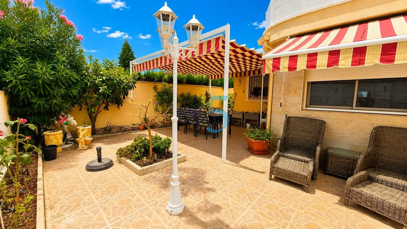 House with pool for sale in Zona Carrefour - Urbanizaciones, imagen 3