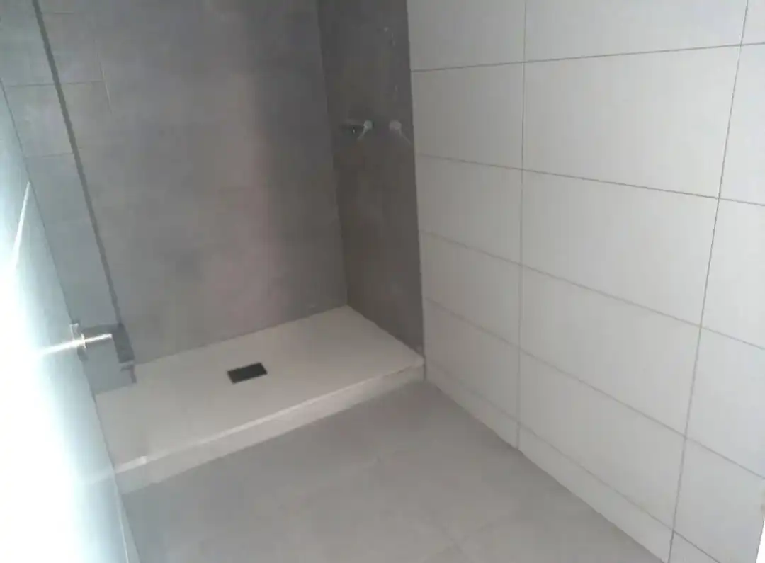 Baño de Piso en venta en Valencia con Jardín privado