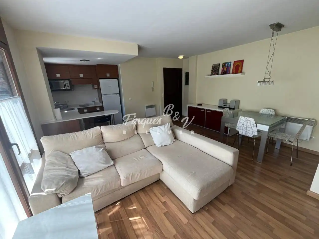 Sala de estar de Piso en venta en Alp con Calefacción, Parquet y Trastero