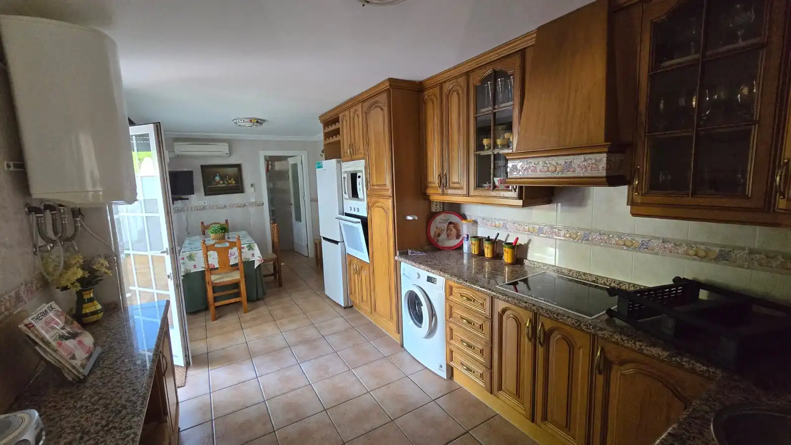 Cuina de Casa o xalet en venda en Úbeda amb Aire condicionat, Calefacció i Jardí privat