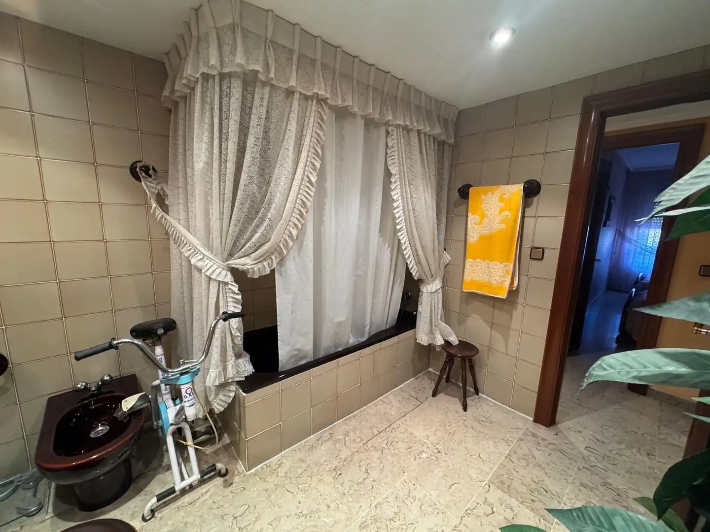 Badezimmer von Wohnung zum Verkauf in Illueca mit Klimaanlage, Heizung und Terrasse