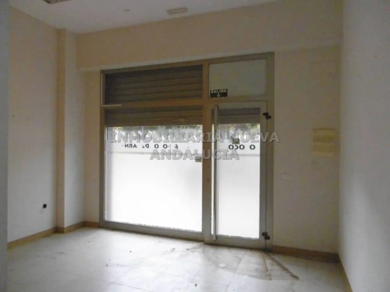 Local comercial de lloguer a San Luis, imagen 2