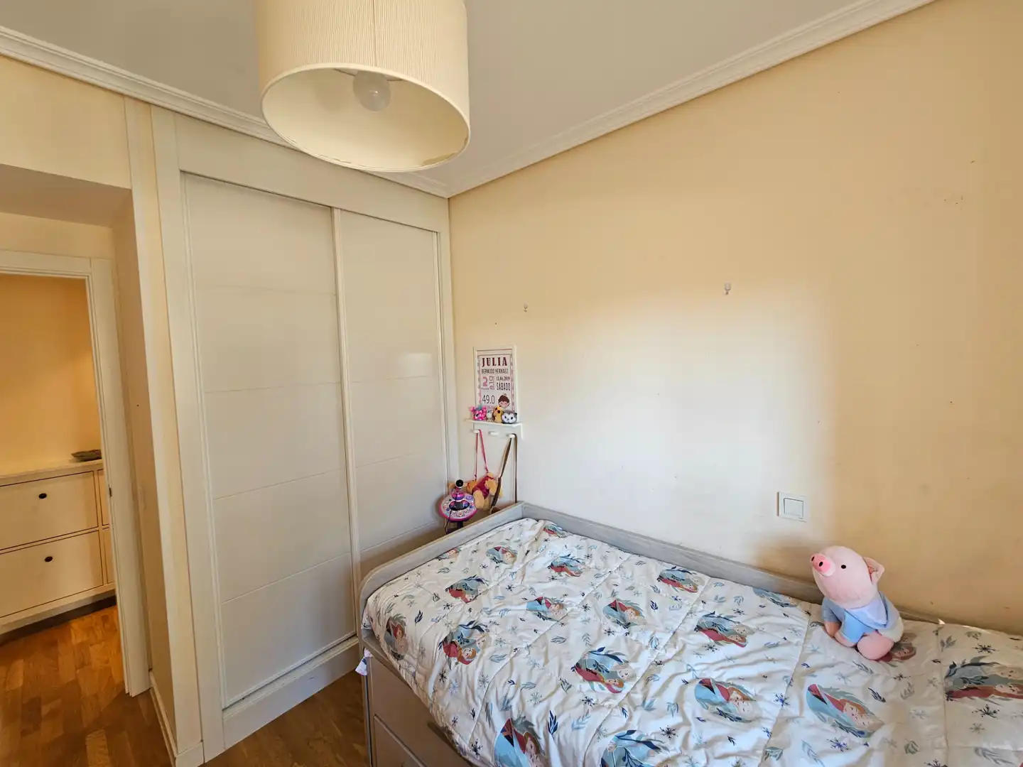 Bedroom of Flat for sale in Madrid  with Air Conditioner, Heating and Storage room