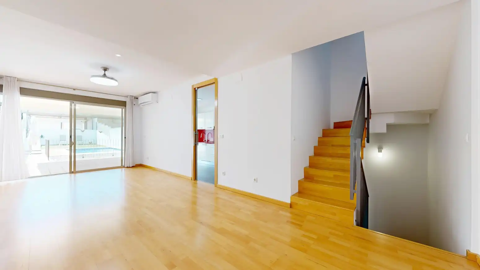 Detached homes for rent in Torrent  with Air Conditioner, Heating and Private garden