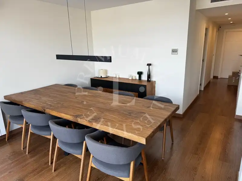 Dining room of Attic for rent in Barcelona  with Air Conditioner, Heating and Parquet flooring