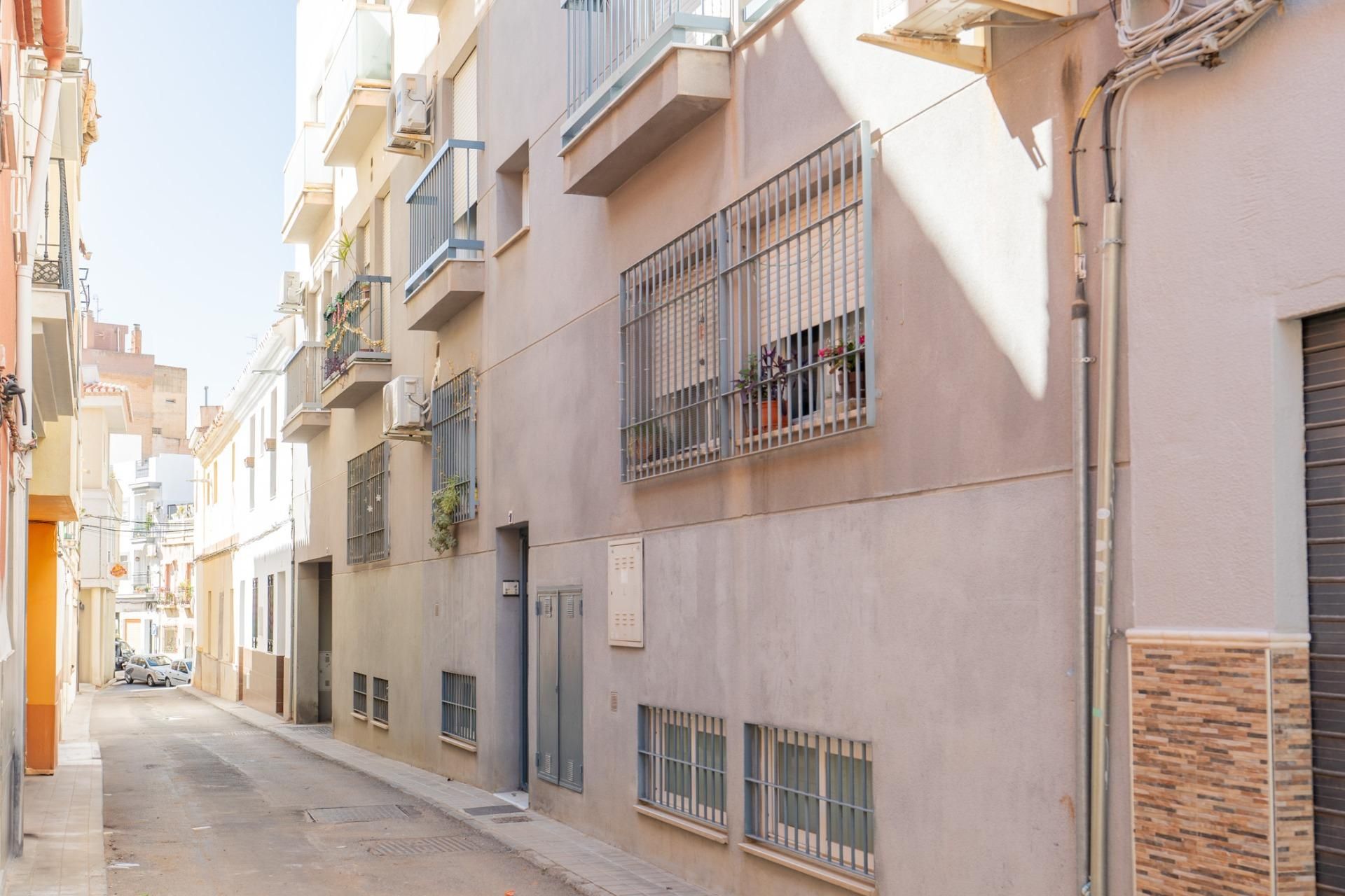 Vista exterior de Pis en venda en Motril amb Traster