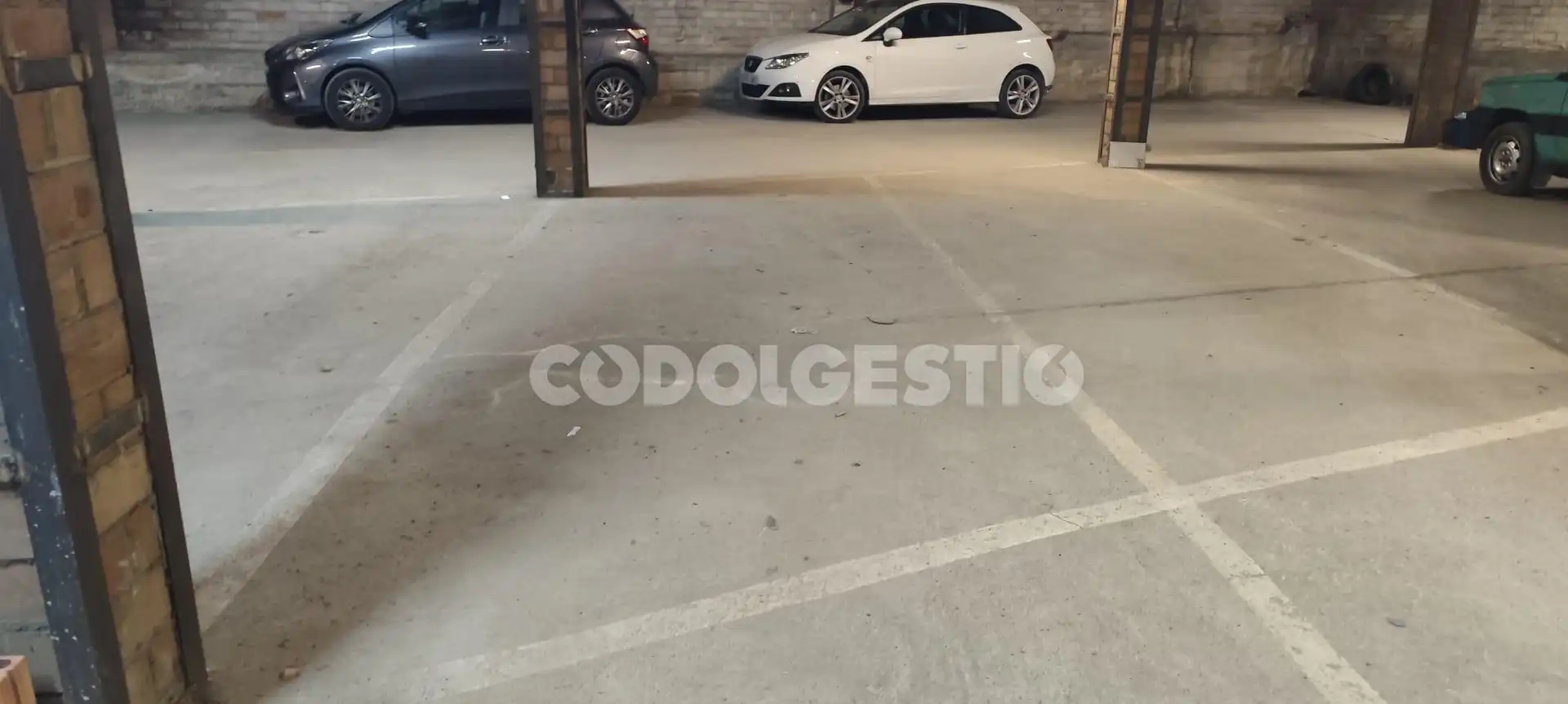 Parkplatz von Garage zur Miete in Torelló