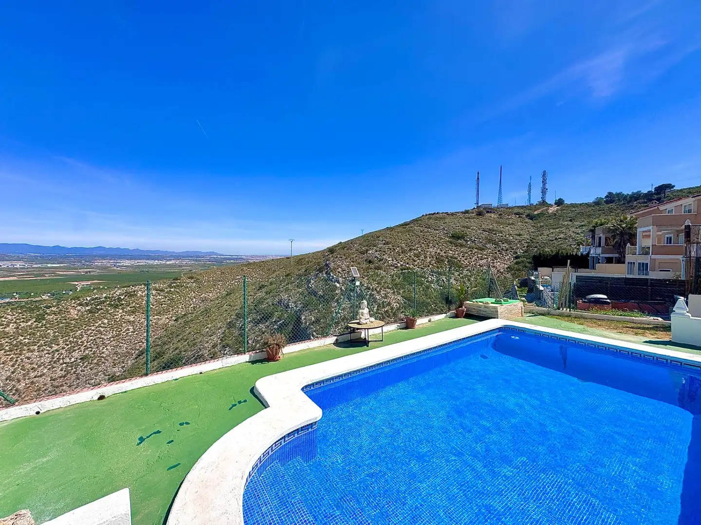 Piscina de Casa o chalet en venta en Chiva con Terraza y Piscina comunitaria