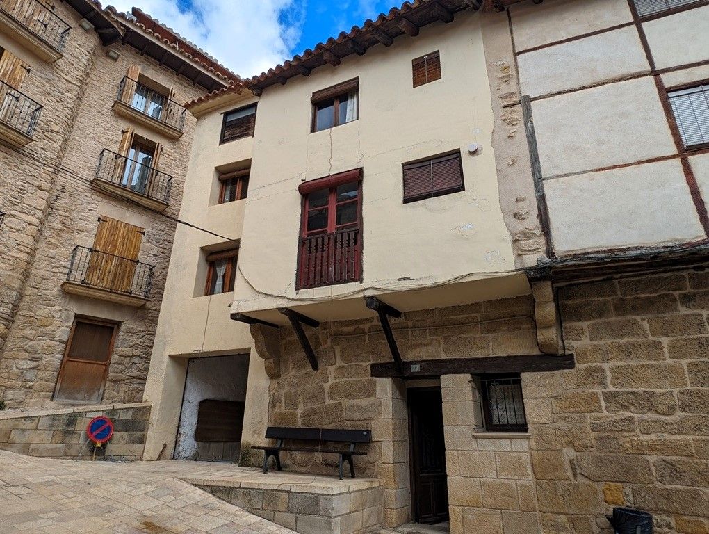 Exterior view of House or chalet for sale in Valderrobres  with Furnished, Oven and Microwave