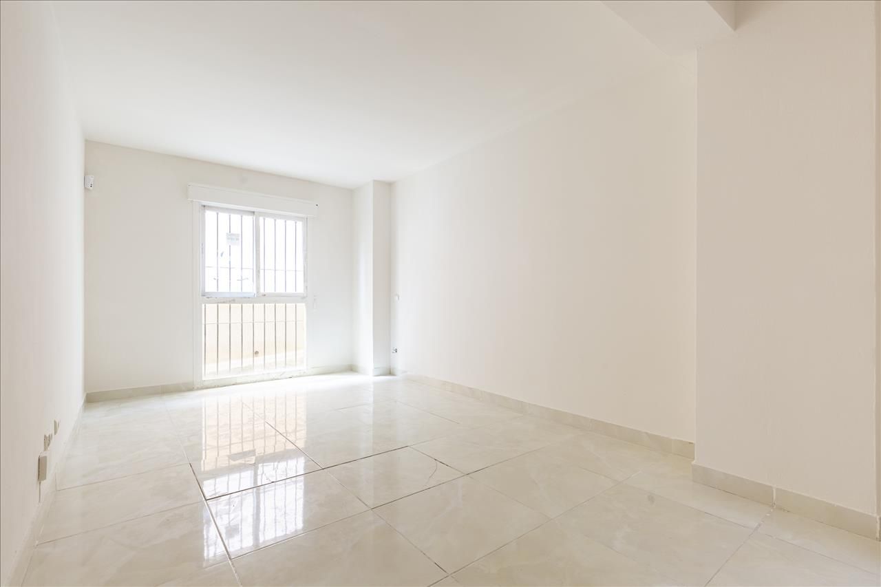 Planta baja for sale in  Madrid Capital