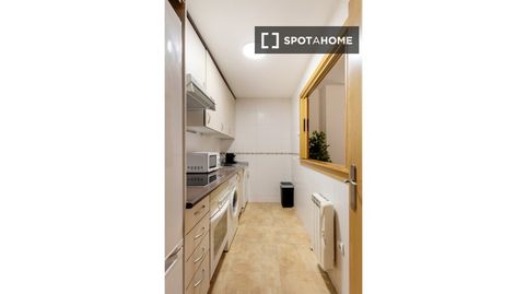 Foto 5 de Habitació a Valdeacederas, Madrid Capital