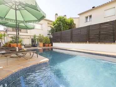 Adosado en venta en Sant Julià de Ramis
