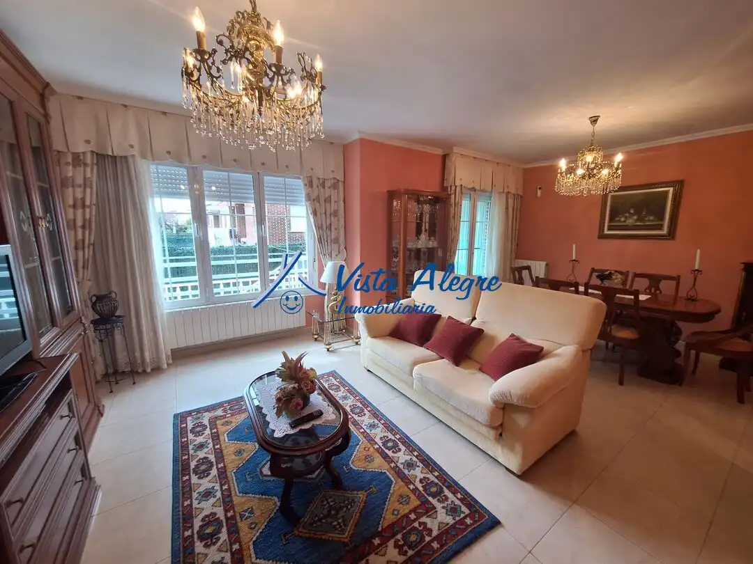 Sala de estar de Casa adosada en venta en Casalarreina con Calefacción, Jardín privado y Parquet